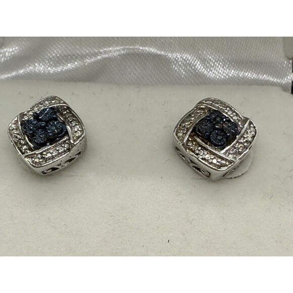 Signed JWBR 925 Sterling Silver Stud Earrings With White & Blue Diamonds New - Picture 2 of 13